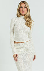 Kathleen Top - Turtle Neck Long Sleeve Jersey Top In Cream